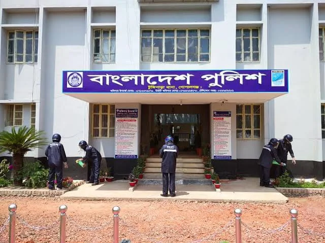 টুঙ্গিপাড়ায় গৃহবধূকে হাত-পা বেঁধে সংঘবদ্ধ ধর্ষণের অভিযোগ, যুবদল সভাপতিসহ গ্রেপ্তার ২