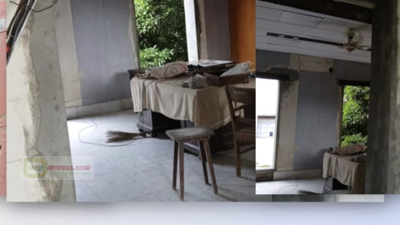 যশোর জেলা পরিষদের ঐতিহ্য নষ্ট করে ‘সংস্কার’