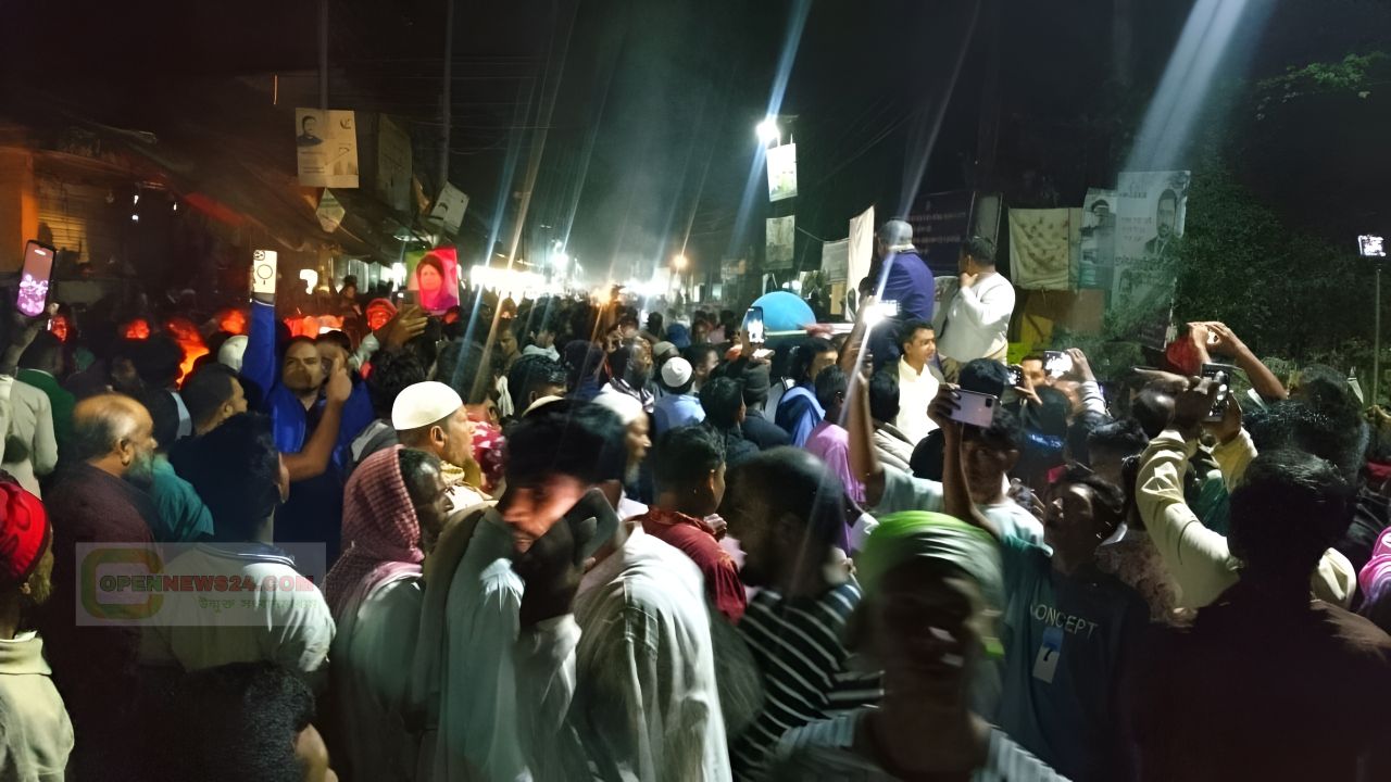 হাতিয়ায় বিএনপির মনোনয়ন পরিবর্তনের দাবিতে মশাল মিছিল : দুই পক্ষের সংঘর্ষ