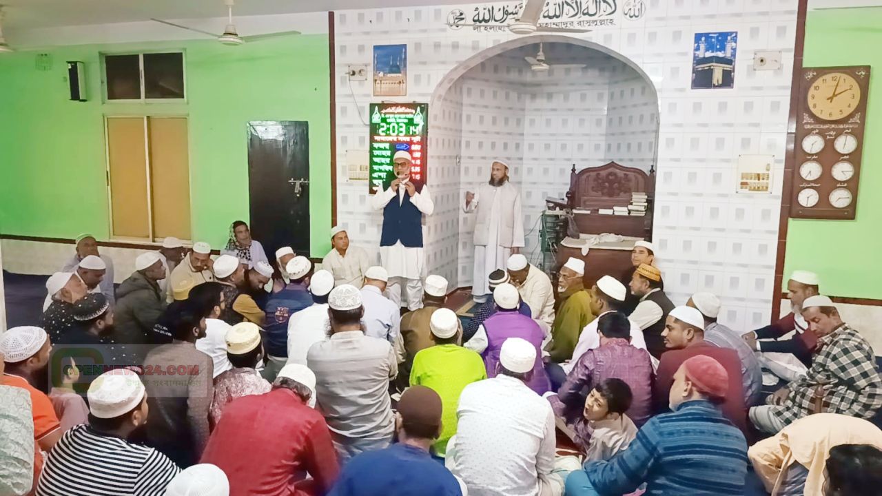 বেগম খালেদা জিয়ার রুহের মাগফেরাত কামনায় সিরাজগঞ্জে মির্জা মোস্তফা জামানের উদ্যোগে দোয়া মাহফিল