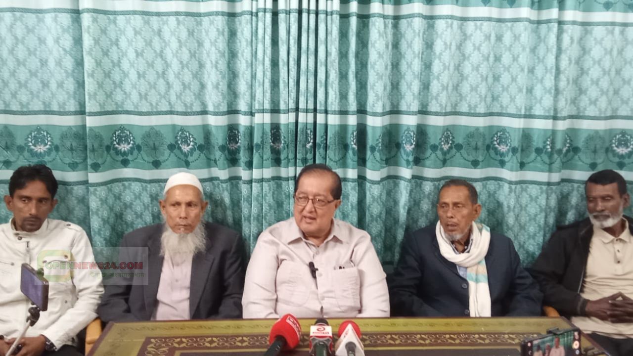 অধ্যাপক বি. এম. নাগিব হোসেনের বাসায় সন্ত্রাসী হামলার ঘটনায় সংবাদ সম্মেলন