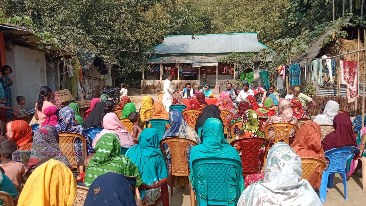 নারী ভোটারদের জনসমর্থনে ধানের শীষের প্রচারণায় মূখর সাবেক মহিলা ভাইস চেয়ারম্যান শারমিন আক্তার কাকলী 