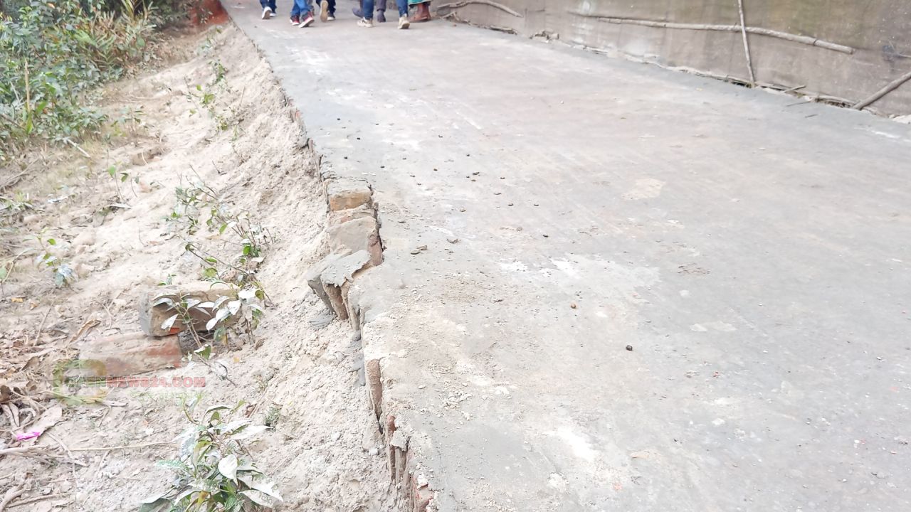 মোংলাযর সুন্দরবন ইউনিয়নের সড়ক নির্মাণে ব্যাপক অনিয়ম ও দুর্নীতির অভিযোগ: জনমনে ক্ষোভ