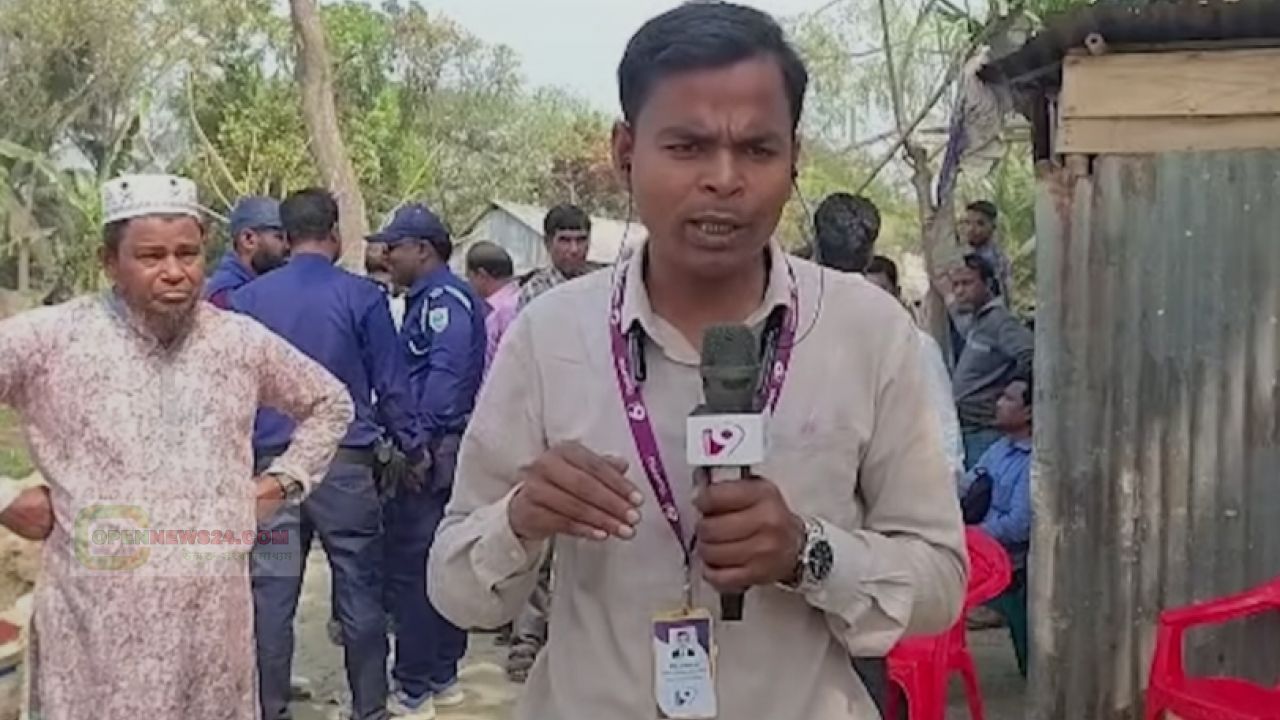 সড়ক দুর্ঘটনায় আহত চ্যানেল নাইন নড়াইল জেলা প্রতিনিধি বাবর আলী