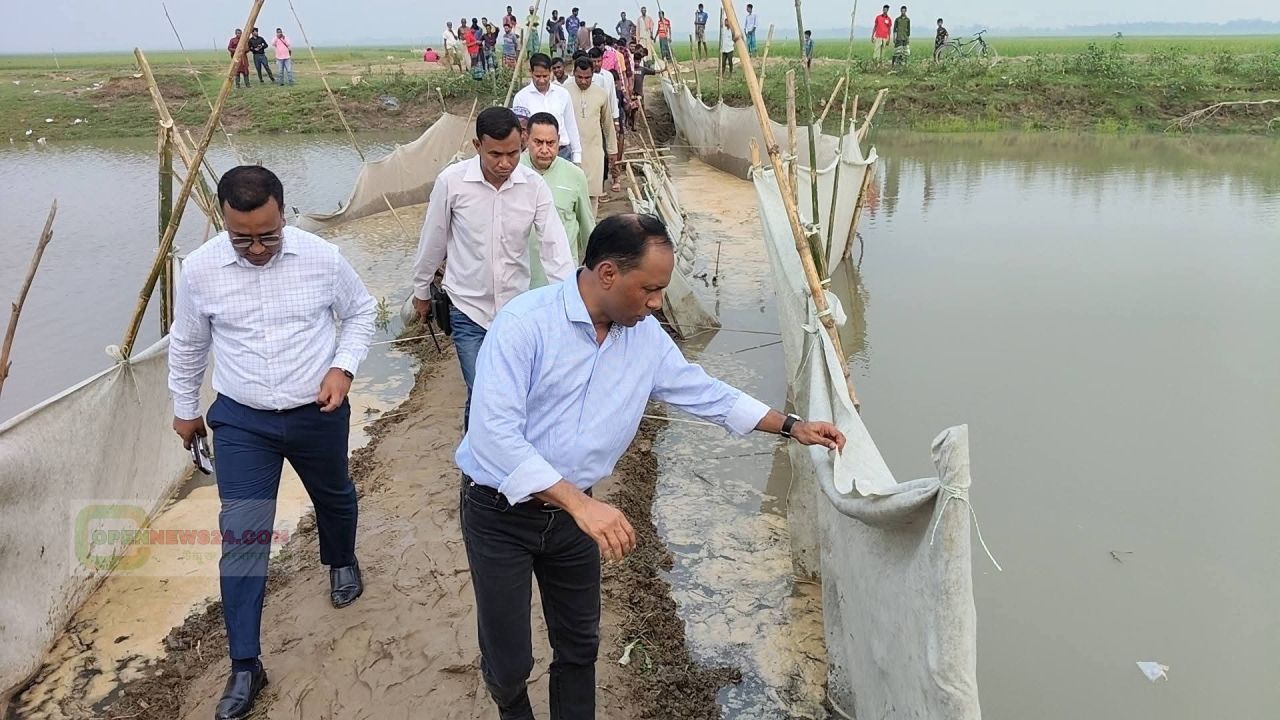 নেত্রকোণার হাওর অঞ্চলে বন্যায় ক্ষতিগ্রস্ত কৃষকদের পাশে ডেপুটি স্পিকার ব্যারিস্টার কায়সার কামাল